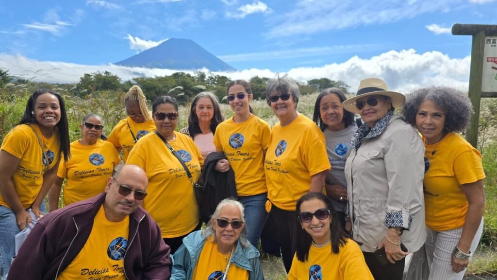 Momentos reales de viajes organizados por Delicias Tours con grupos y experiencias personalizadas
