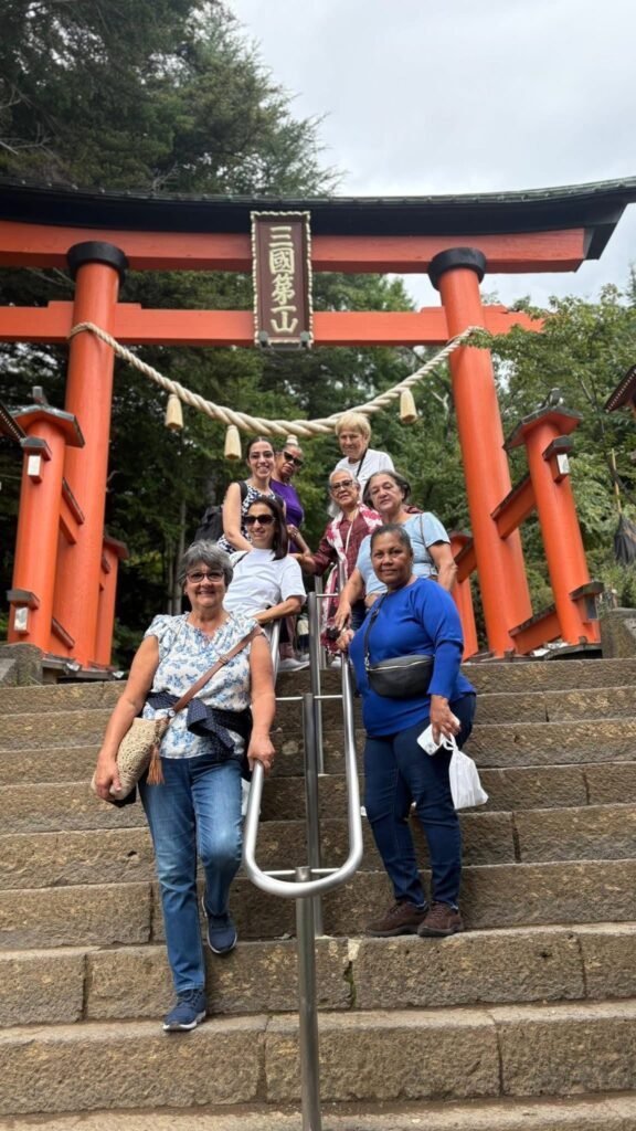 Momentos reales de viajes organizados por Delicias Tours con grupos y experiencias personalizadas