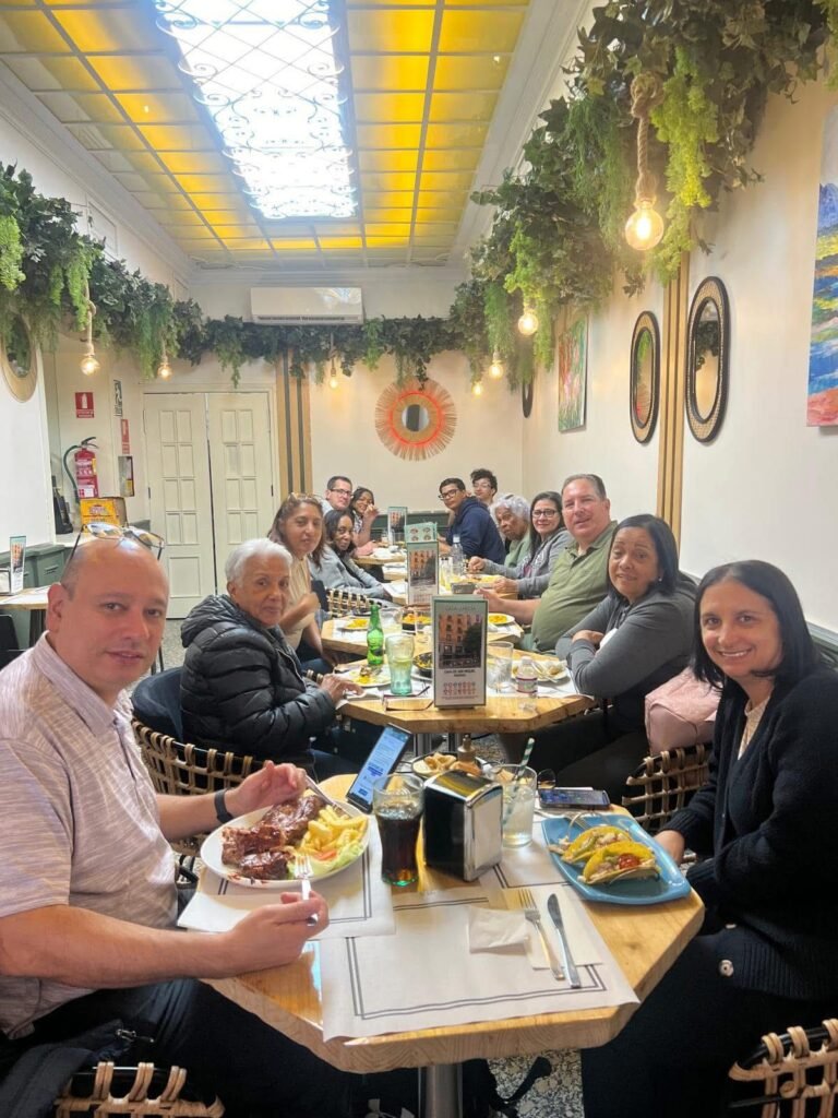 Momentos reales de viajes organizados por Delicias Tours con grupos y experiencias personalizadas